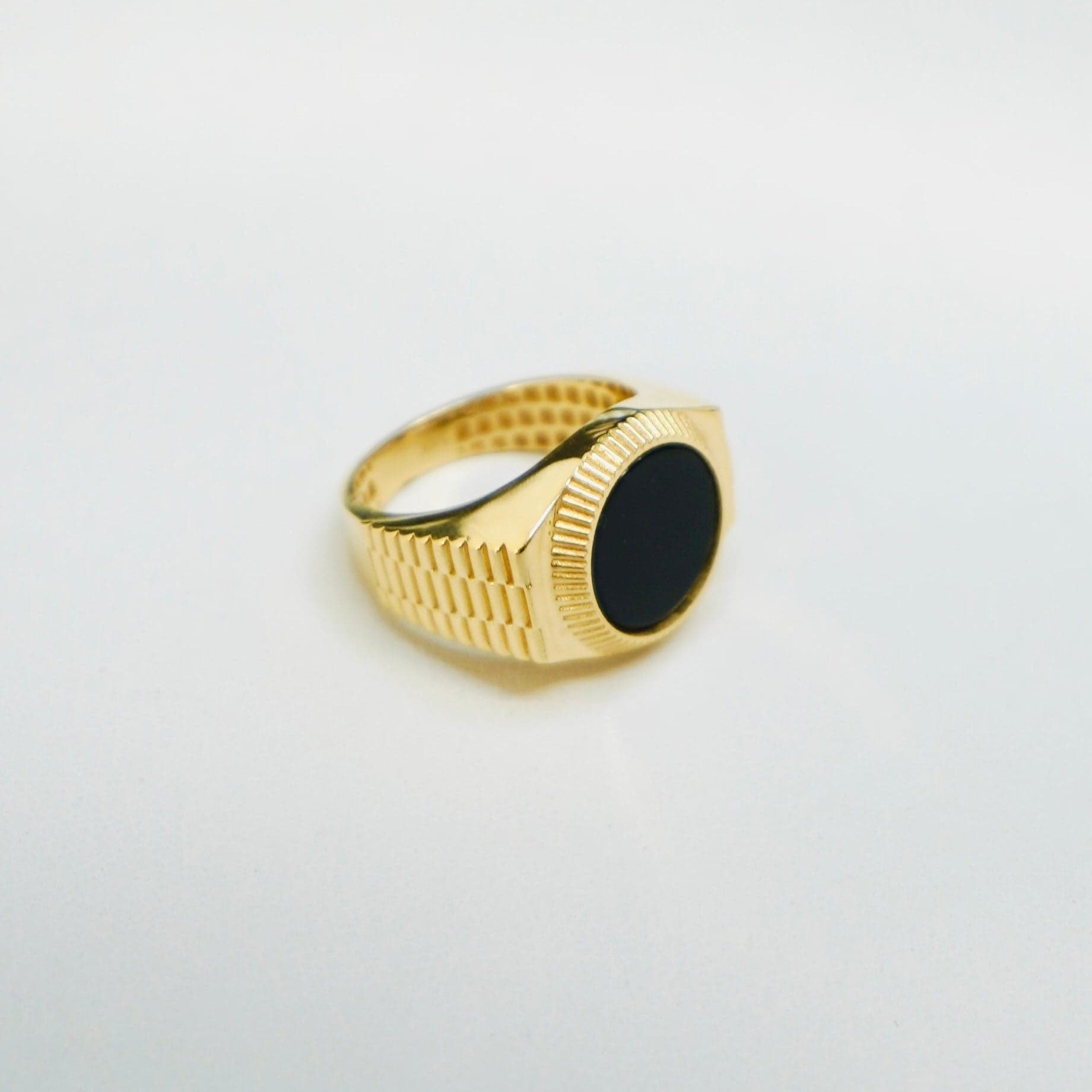Solid 14K Yellow Gold Grooved Men's Signet Ring thumbnail 3